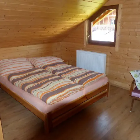 U šindelára Nyaraló